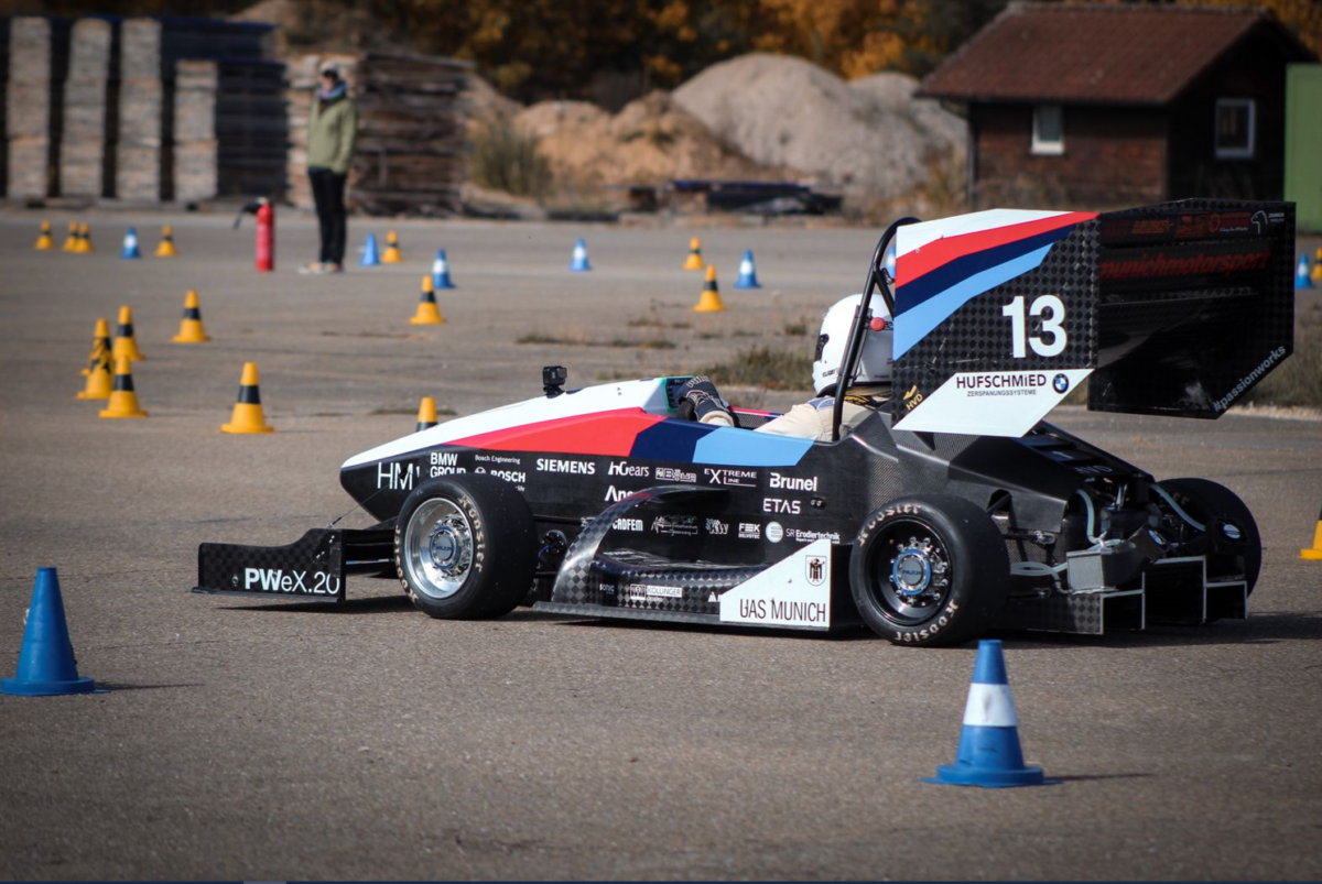 We proudly support the municHMotorsport Formula Student Racing Team